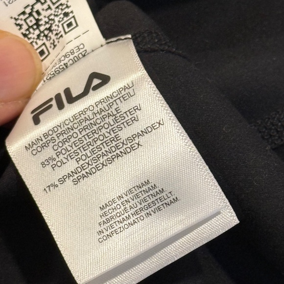 NWT Women’s Fíla Funnel Neck Active Hoodie Black Size Small - Picture 12 of 14